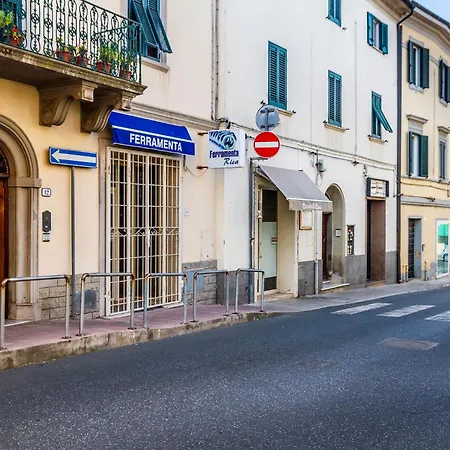 Toscana Di Charme Con 2 Camere, 2 Bagni, Terrazza, Aria Condizionata, In Posizione Centralissima Appartement *