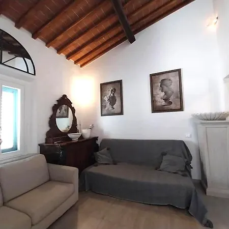 Toscana Di Charme Con 2 Camere, 2 Bagni, Terrazza, Aria Condizionata, In Posizione Centralissima Апартаменты *