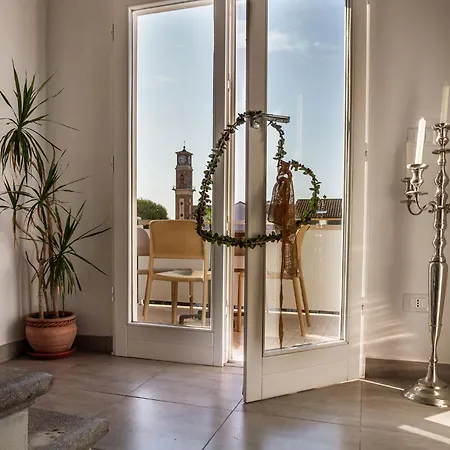Toscana Di Charme Con 2 Camere, 2 Bagni, Terrazza, Aria Condizionata, In Posizione Centralissima Чечина
