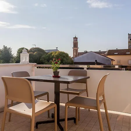 Toscana Di Charme Con 2 Camere, 2 Bagni, Terrazza, Aria Condizionata, In Posizione Centralissima Апартаменты *