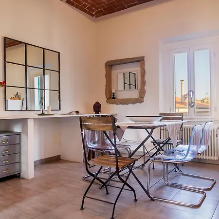 Toscana Di Charme Con 2 Camere, 2 Bagni, Terrazza, Aria Condizionata, In Posizione Centralissima
