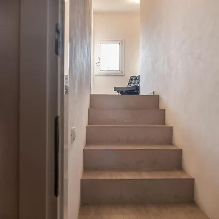 Toscana Di Charme Con 2 Camere, 2 Bagni, Terrazza, Aria Condizionata, In Posizione Centralissima *