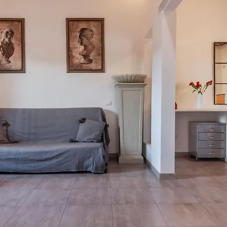 Toscana Di Charme Con 2 Camere, 2 Bagni, Terrazza, Aria Condizionata, In Posizione Centralissima Чечина