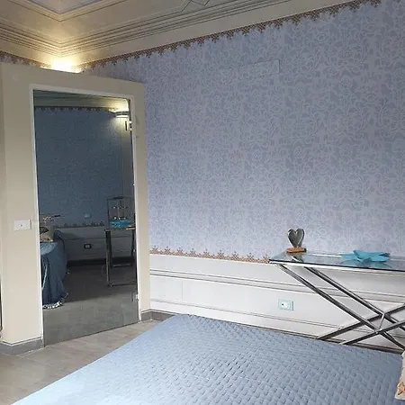 Toscana Di Charme Con 2 Camere, 2 Bagni, Terrazza, Aria Condizionata, In Posizione Centralissima *