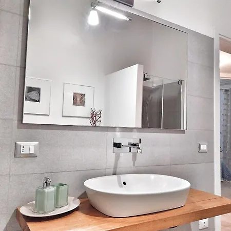 Centralissimo Di Charme Con 2 Camere, 2 Bagni, Terrazza, Aria Condizionata *