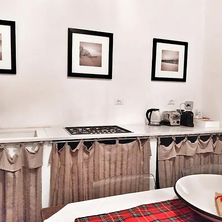 Centralissimo Di Charme Con 2 Camere, 2 Bagni, Terrazza, Aria Condizionata Апартаменты *