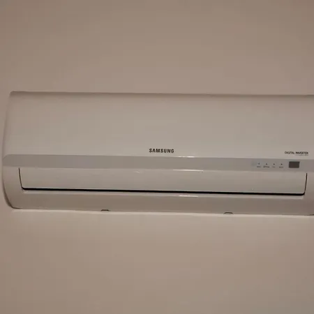 Centralissimo Di Charme Con 2 Camere, 2 Bagni, Terrazza, Aria Condizionata Cecina (Livorno)