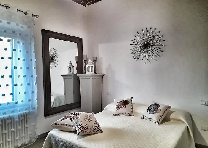 Centralissimo Di Charme Con 2 Camere, 2 Bagni, Terrazza, Aria Condizionata Apartamento Cecina (Livorno)