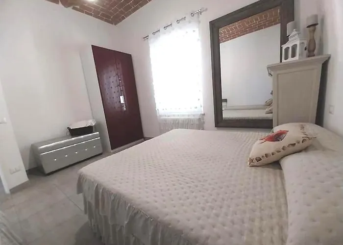 Apartamento Centralissimo Di Charme Con 2 Camere, 2 Bagni, Terrazza, Aria Condizionata Cecina (Livorno)