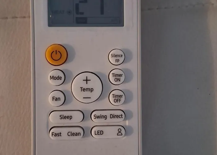 Centralissimo Di Charme Con 2 Camere, 2 Bagni, Terrazza, Aria Condizionata Apartamento Cecina (Livorno)